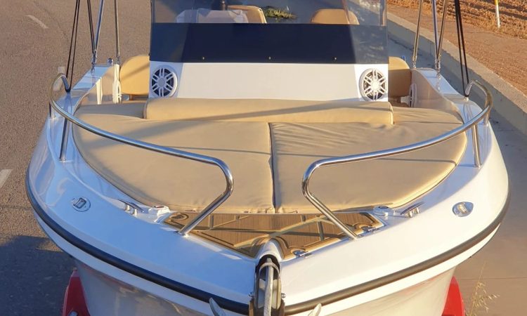 VERSSUS V20 SUNDECK.jpg1.jpg2.jpg3